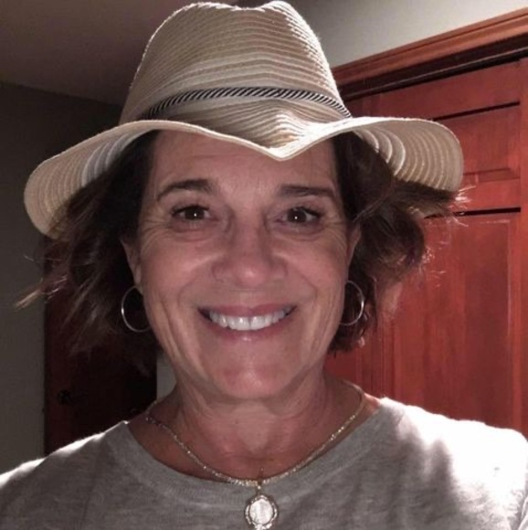 Meet your Posher, Sharon - Picture 1 of 1